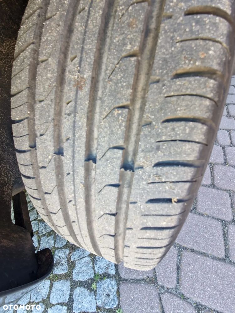 Volkswagen Touran 1.6 TDI DPF BlueMotion Technology Cup - 30