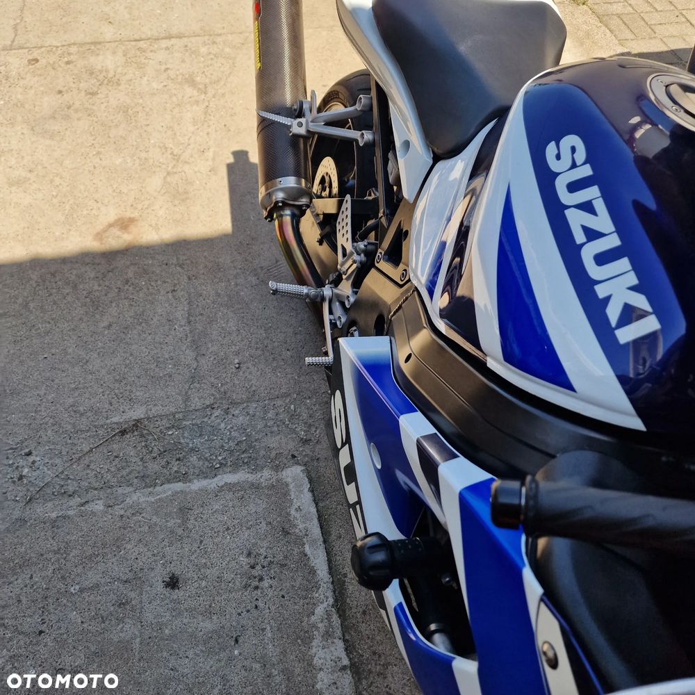 Suzuki GSX-R - 4