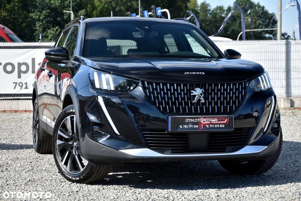 Peugeot 2008 PureTech 130 EAT8 GT - 4