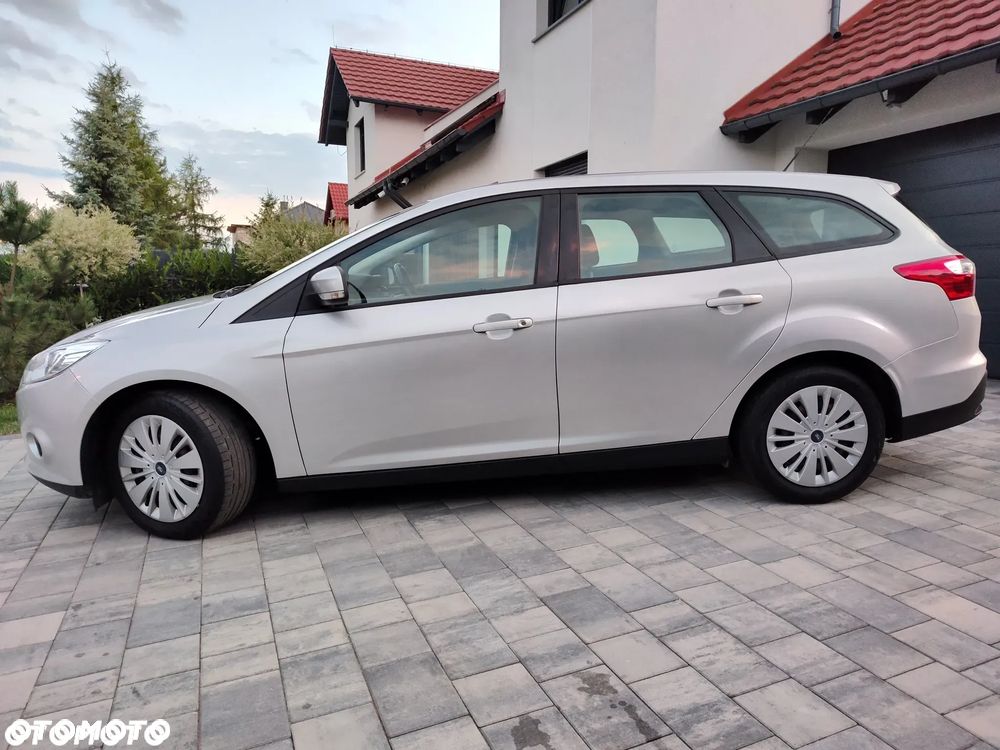 Ford Focus 1.0 EcoBoost Start-Stopp-System TREND - 2