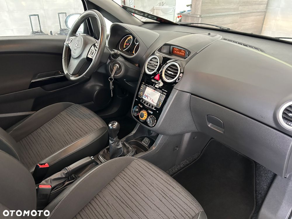 Opel Corsa 1.4 16V Color Elegance - 25