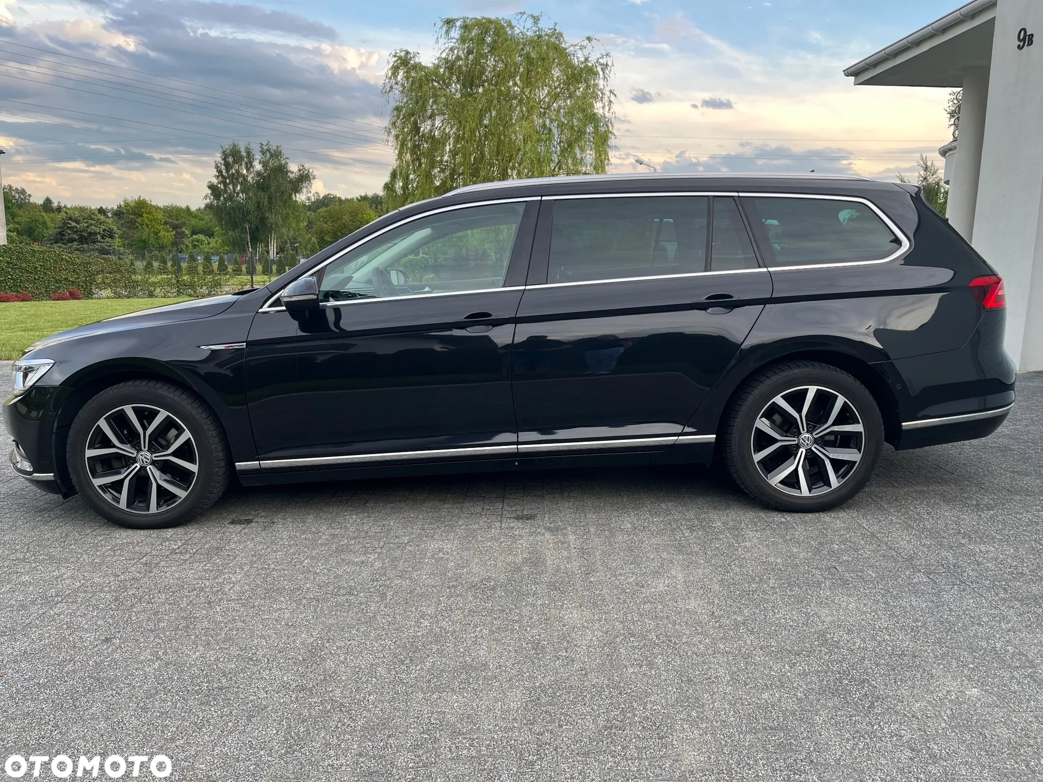 Volkswagen Passat Variant 2.0 TDI SCR 4Motion DSG Highline - 8