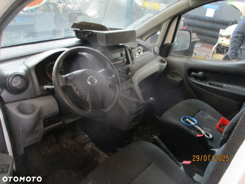 Nissan NV200 - 18