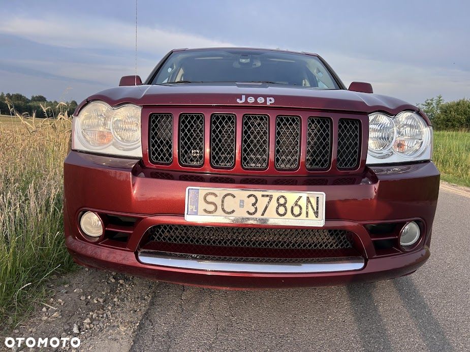 Jeep Grand Cherokee - 39