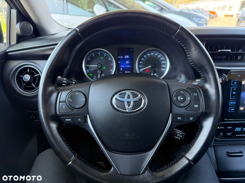 Toyota Corolla 1.6 50th Anniversary MS - 16