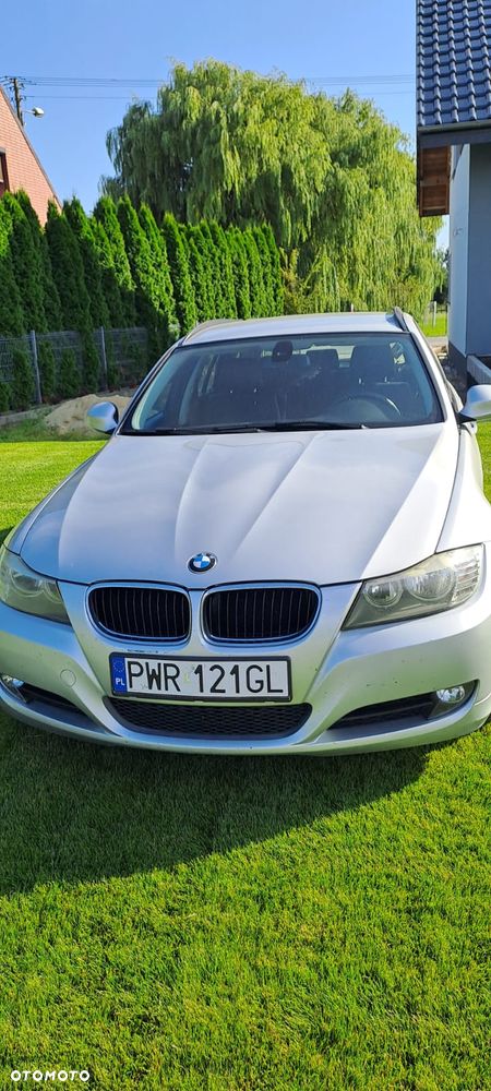 BMW Seria 3 318d DPF - 1