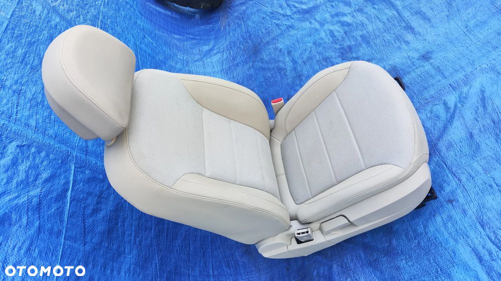 FOTEL PRAWY PRZÓD PÓŁSKÓRA PÓŁ SKÓRA BEŻOWY KREMOWY NAPINACZ DOPINACZ ZAPINKA PASA OSŁONA OPEL INSIGNIA A EUROPA - 6