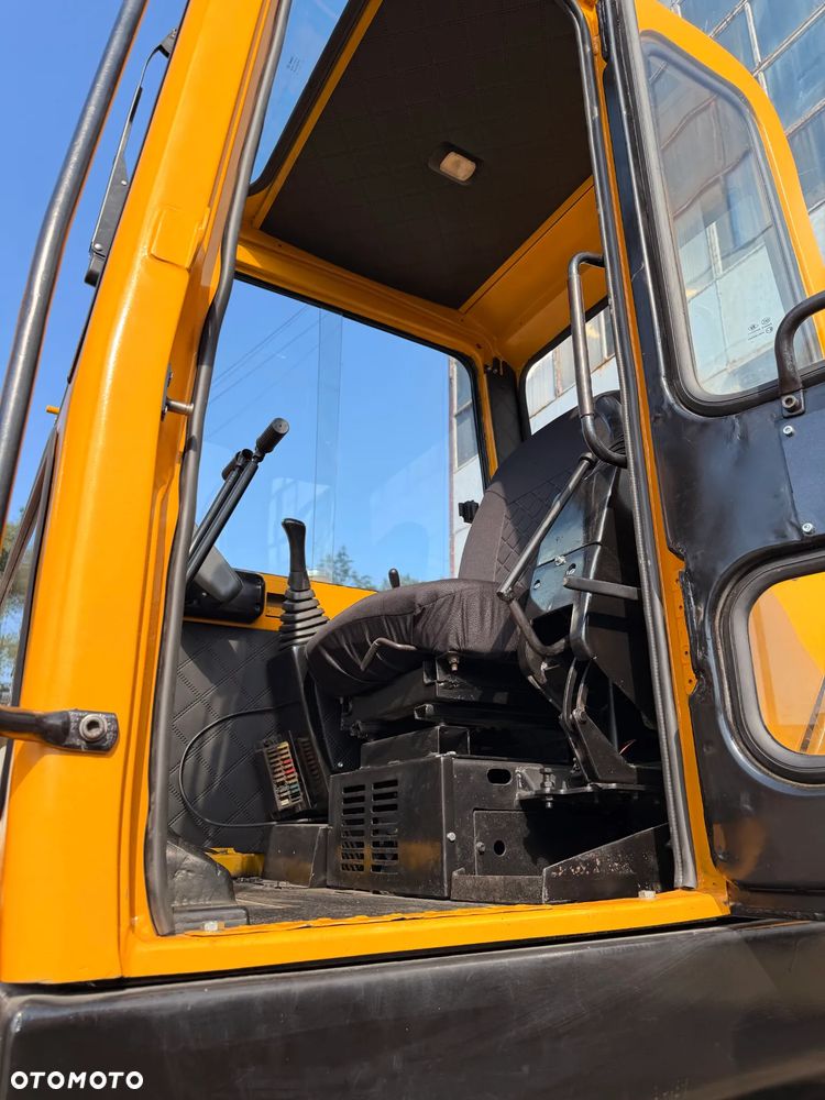 Hyundai R55-7 - 15