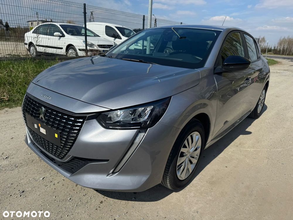 Peugeot 208 - 1