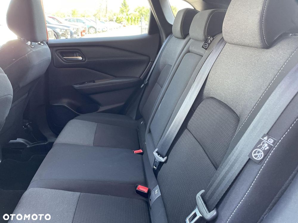 Nissan Qashqai 1.3 DIG-T N-CONNECTA - 16