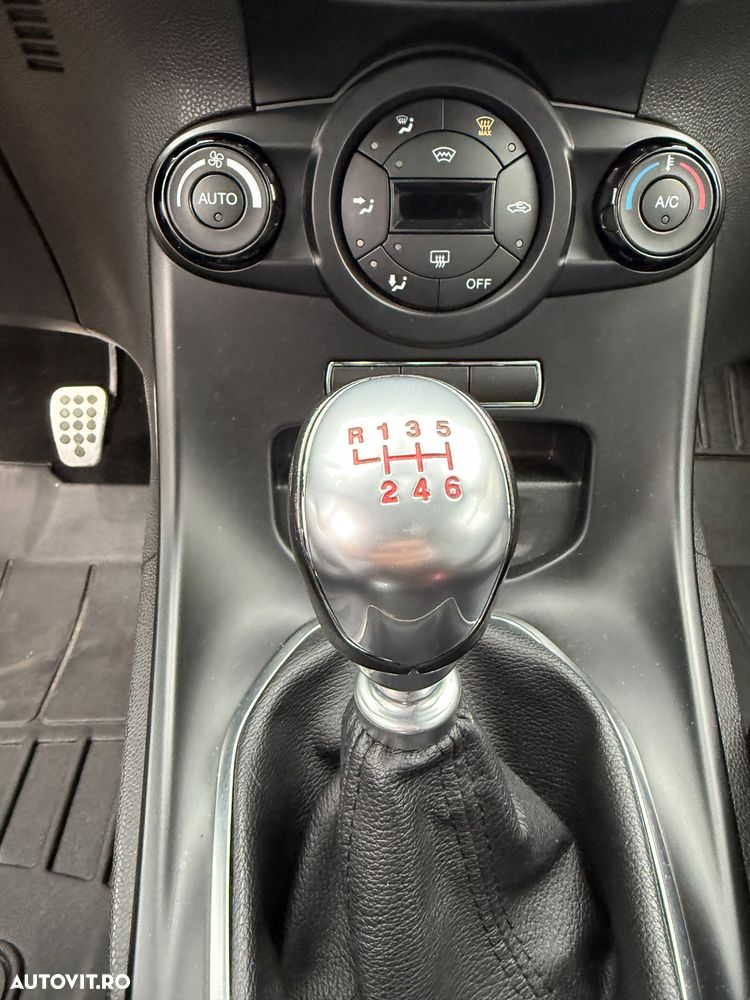 Ford Fiesta - 8