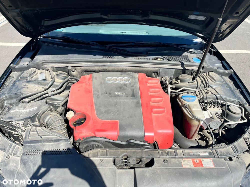 Audi A4 Avant 2.0 TDI Limited Edition - 13