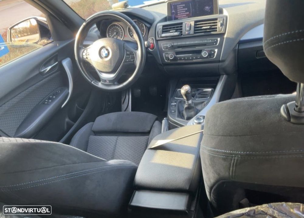 BMW 120 d xDrive Pack M - 11