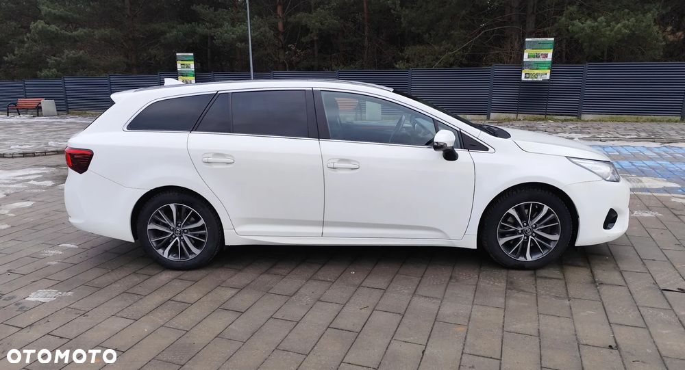 Toyota Avensis 2.0 D-4D Active Business - 2