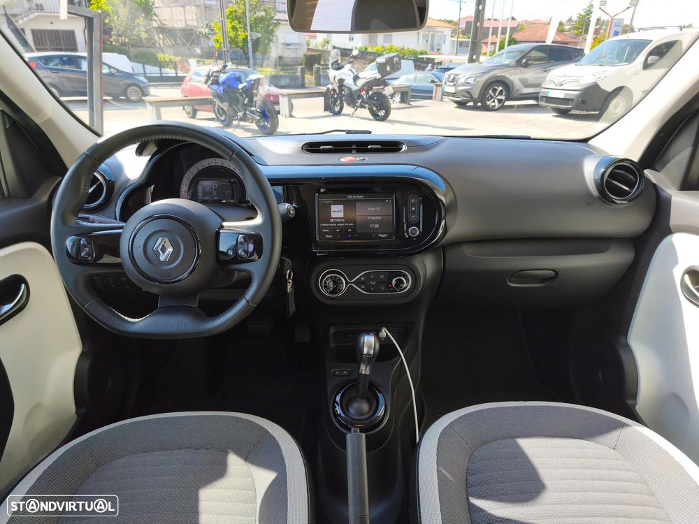 Renault Twingo E-Tech. 22 Techno - 11