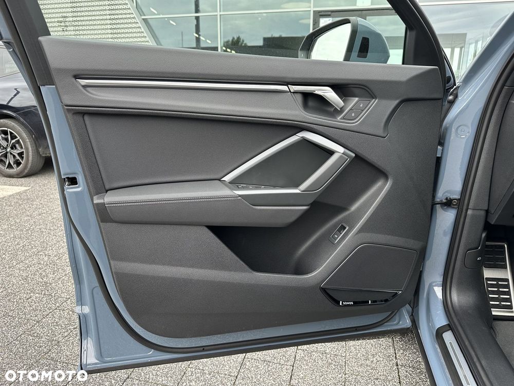 Audi Q3 - 11