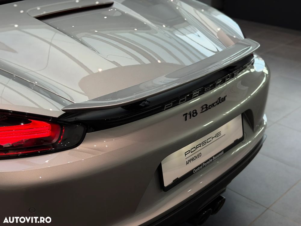 Porsche Boxster 718 PDK - 33