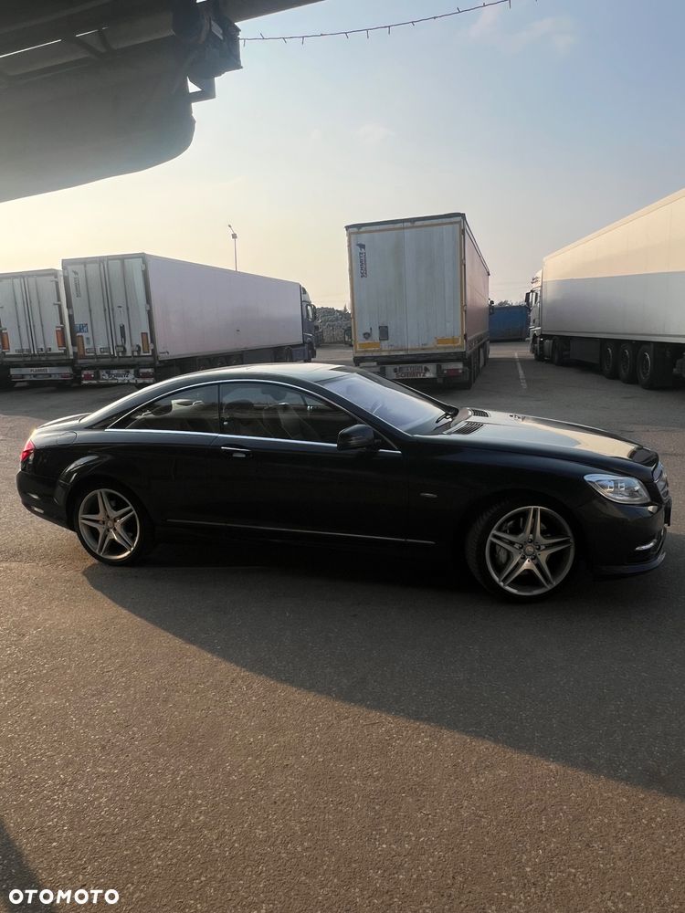 Mercedes-Benz CL 500 4-Matic BlueEff - 8