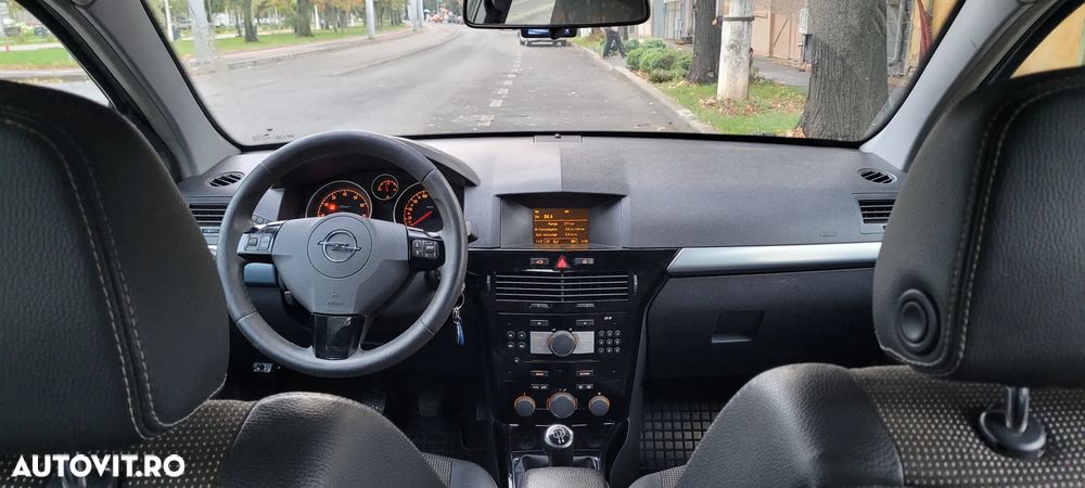 Opel Astra 1.6 Cosmo - 4