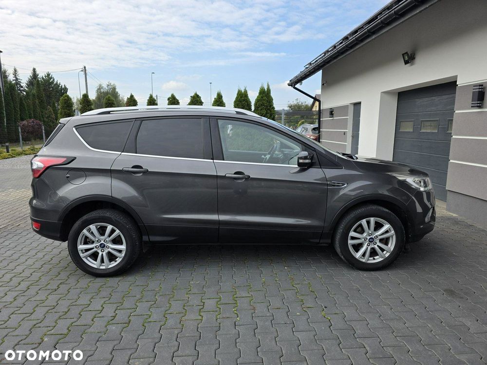Ford Kuga - 4