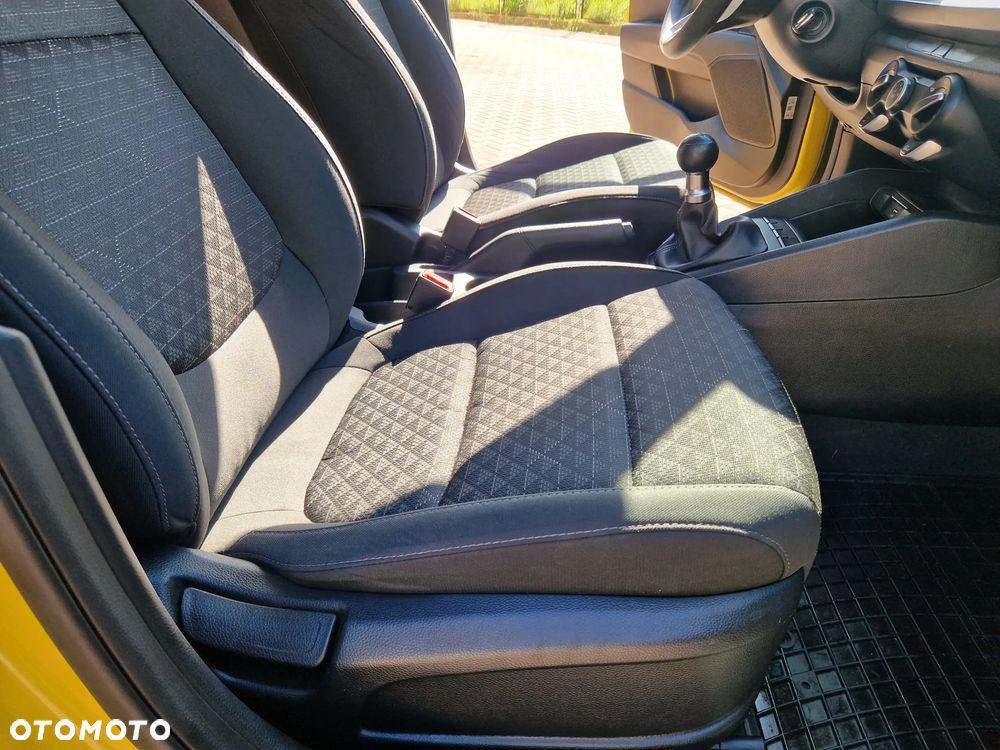 Kia Rio 1.2 L - 24