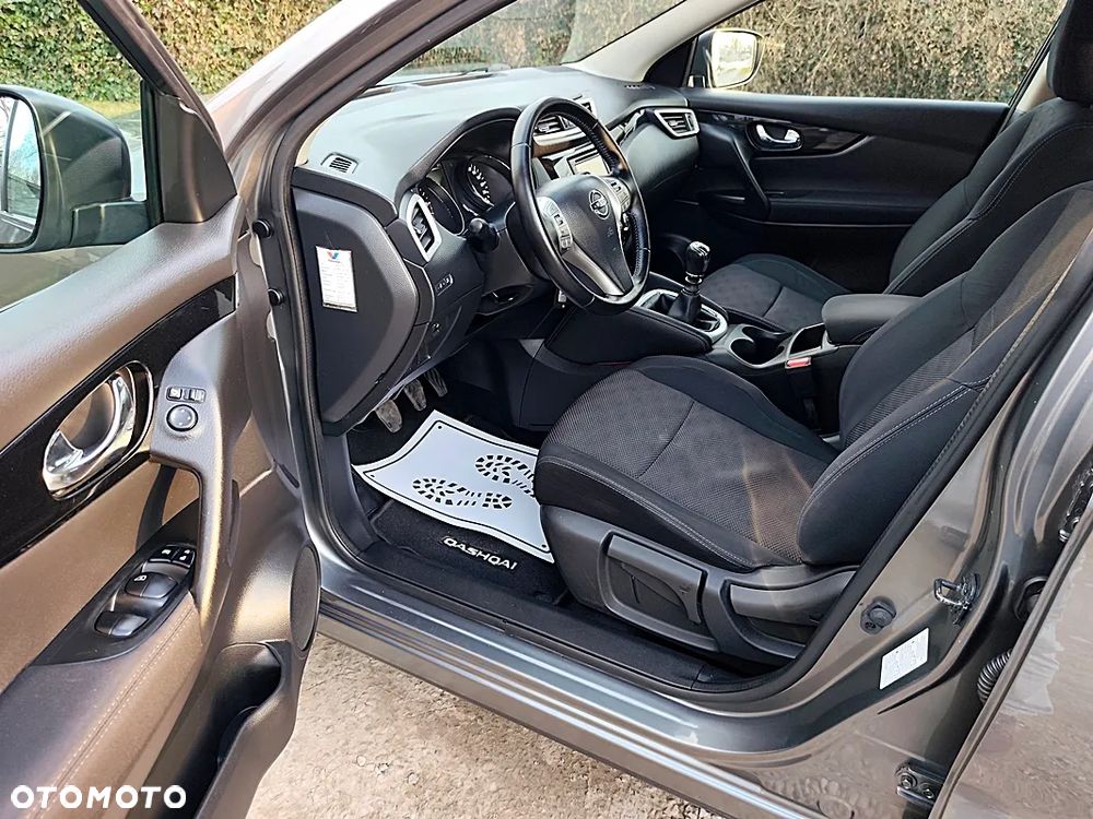 Nissan Qashqai 1.5 dCi DPF acenta - 8