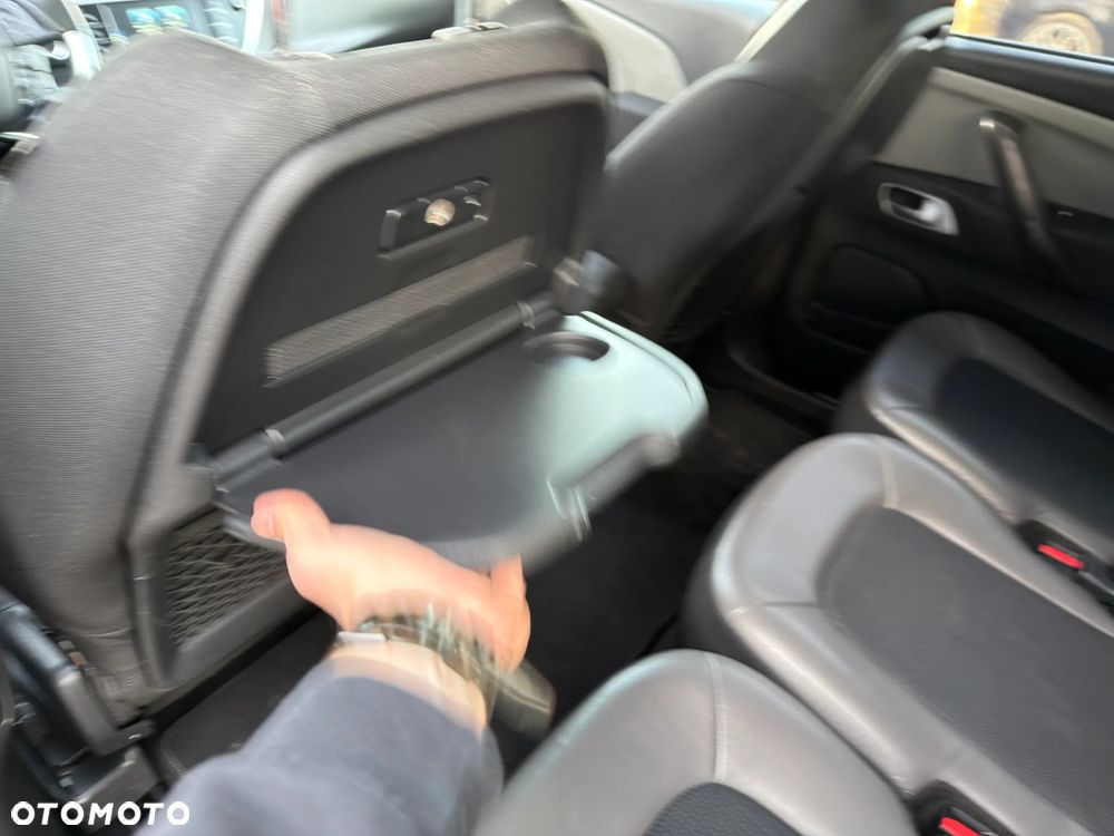 Citroën C4 Picasso 1.6 e-HDi FAP EGS6 Black Top - 26