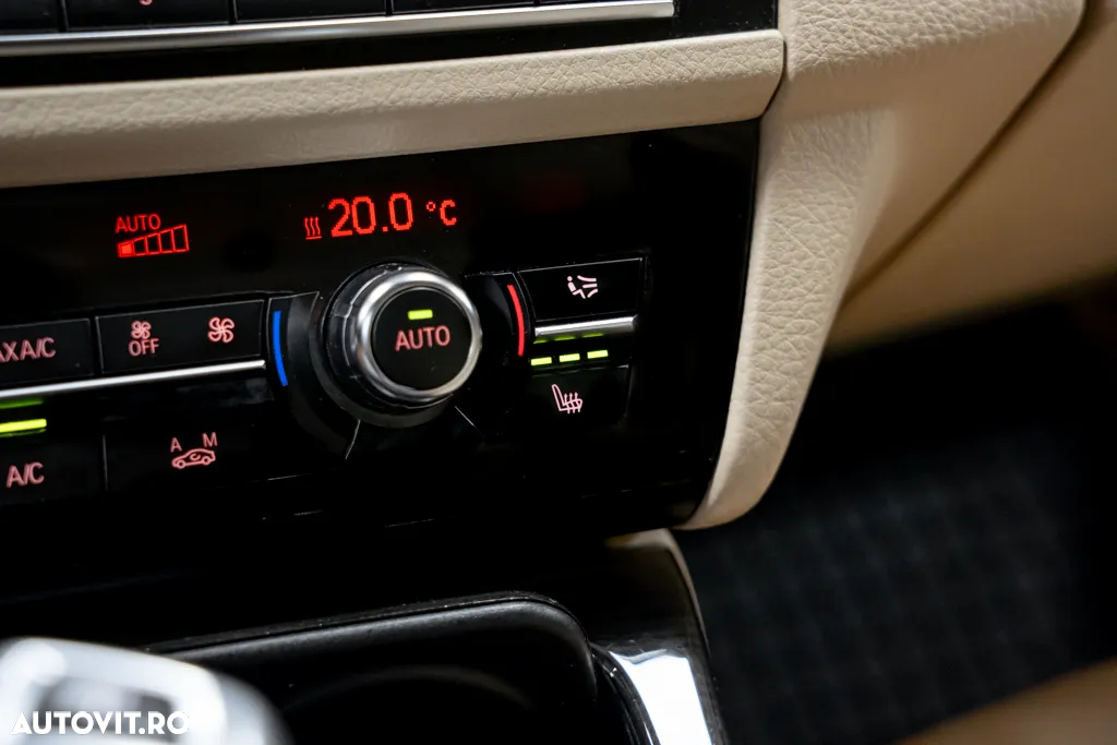 BMW Seria 5 520d xDrive AT - 37