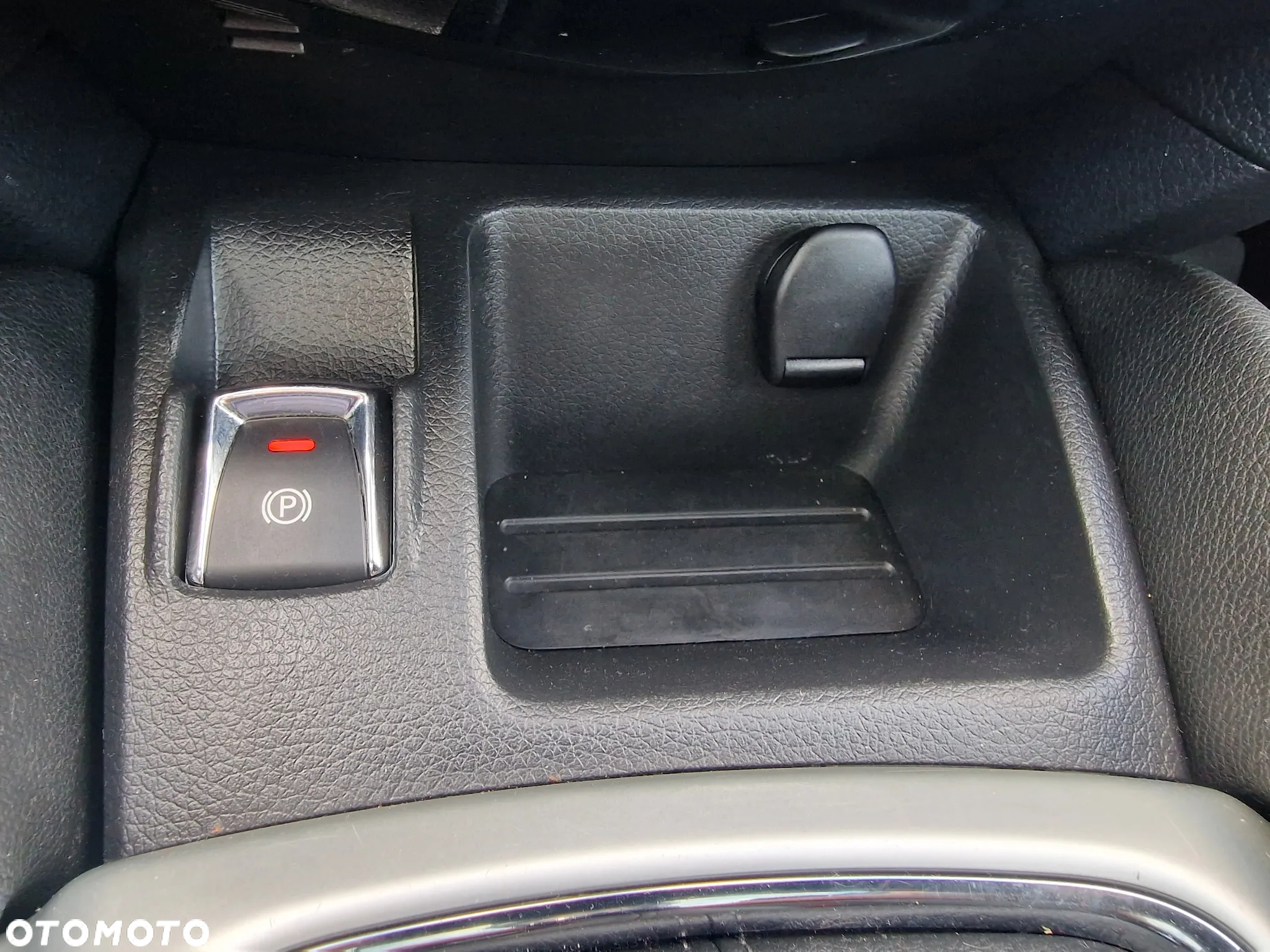 Nissan Qashqai 1.6 DIG-T N-Connecta - 19