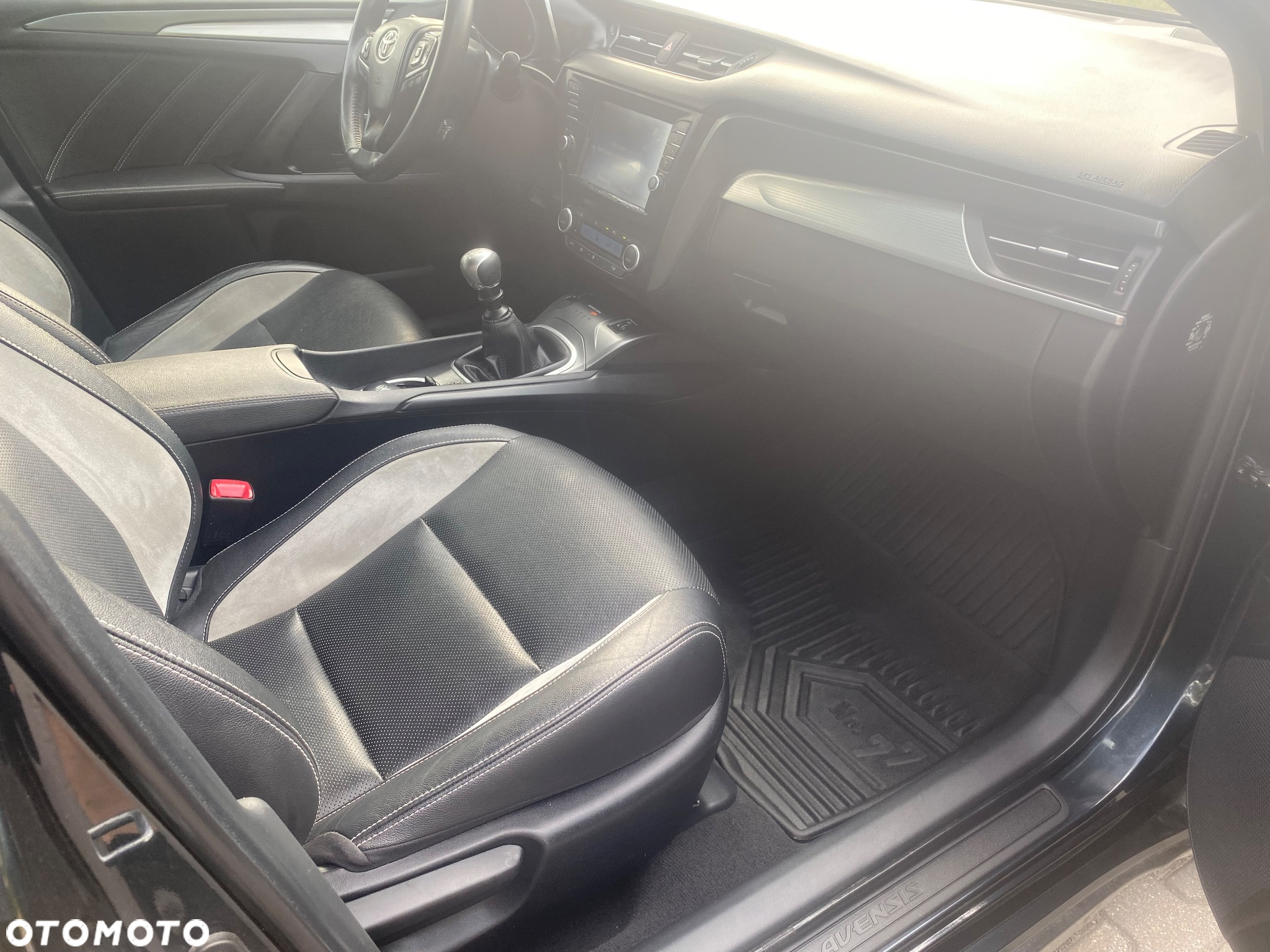 Toyota Avensis 2.0 D-4D Prestige - 15