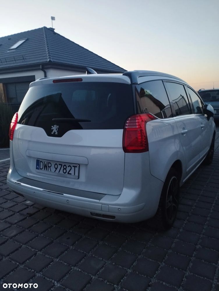 Peugeot 5008 155 THP Automatik Premium - 6