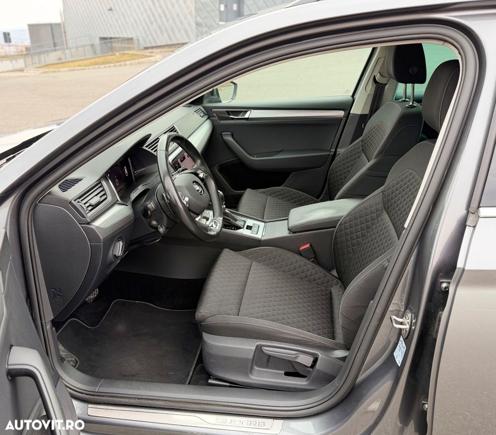 Skoda Superb 2.0 TDI DSG Premium Edition - 8