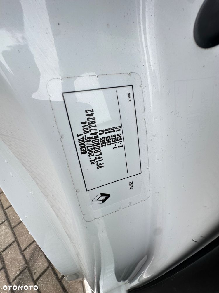 Renault TRAFIC - 12