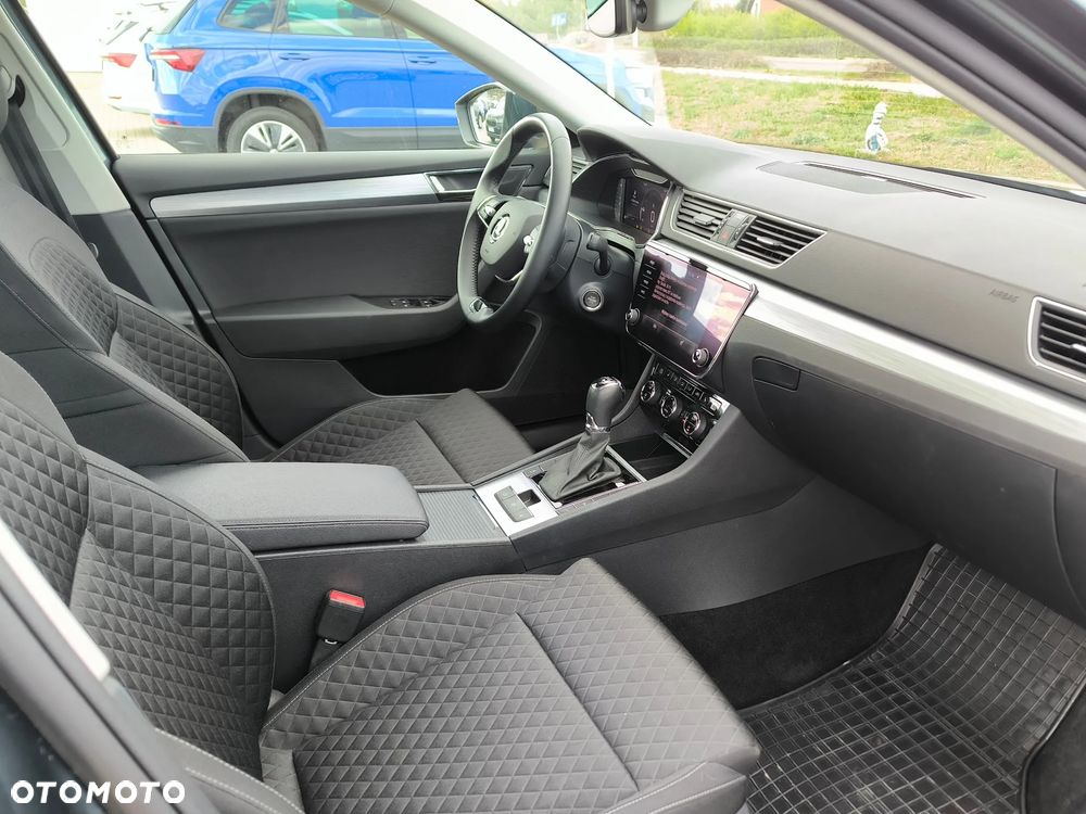 Skoda Superb 2.0 TDI SCR Ambition DSG - 11