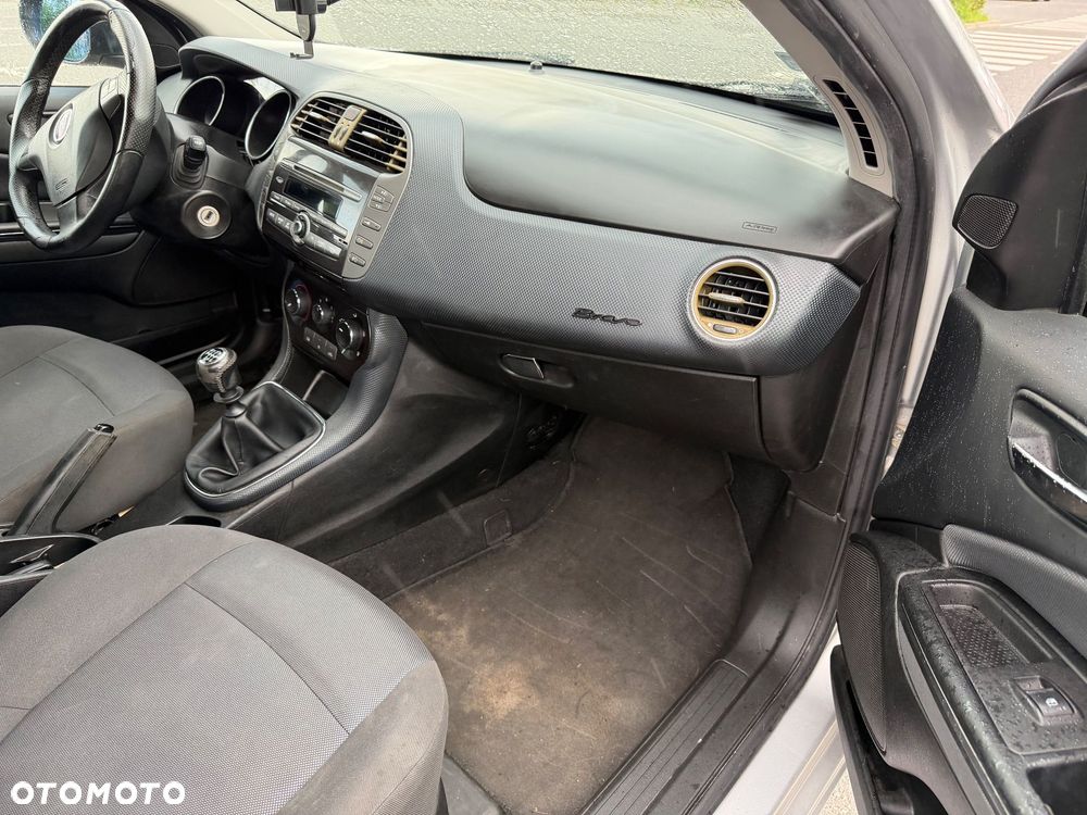 Fiat Bravo 1.4 T-JET 16V Dynamic - 20