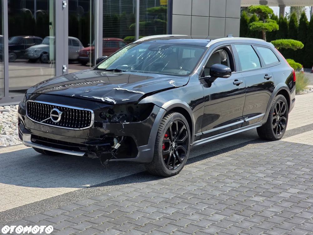 Volvo V90 Cross Country D4 SCR AWD Pro - 28