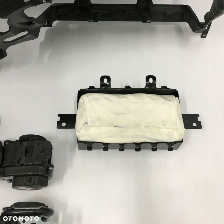 HUYNDAI i20 DESKA ROZDZIELCZA KONSOLA KOKPIT PULPIT PODUSZKI AIRBAG AIR BAG PASY KIT SET - 7
