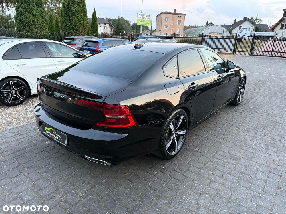 Volvo S90 D5 SCR AWD R-Design - 34