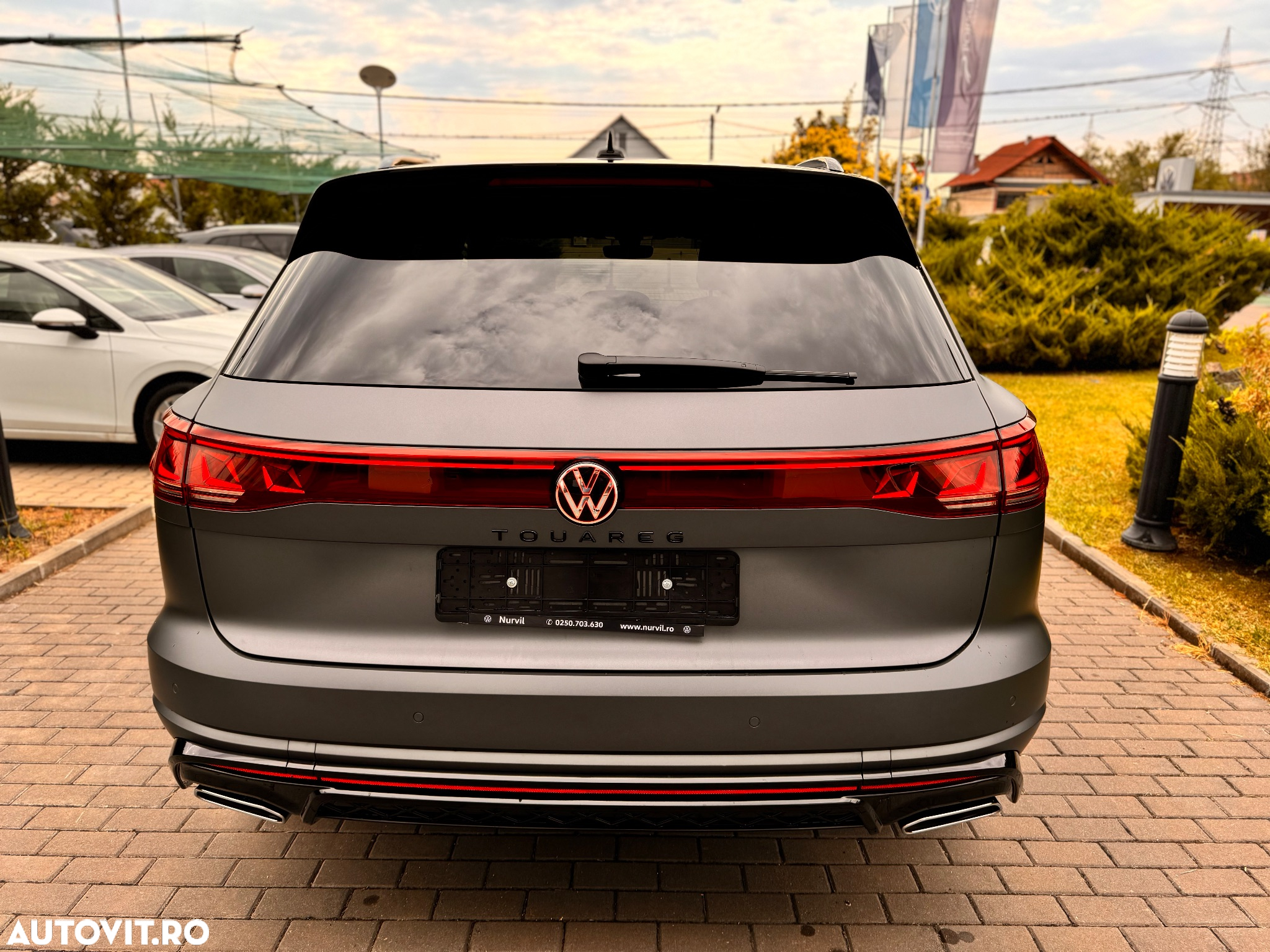 Volkswagen Touareg V6 TDI 4MOTION R-Line - 8