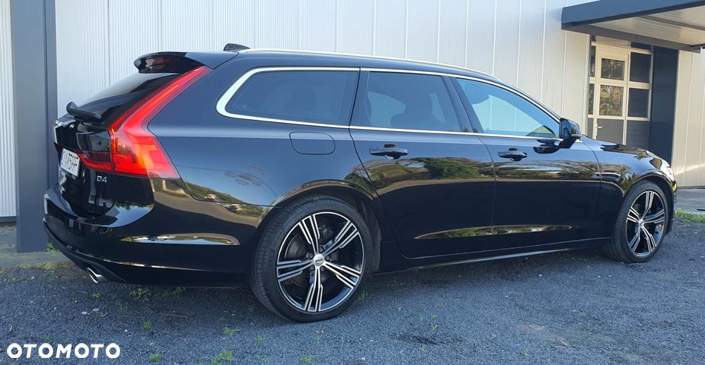 Volvo V90 D4 Momentum - 5