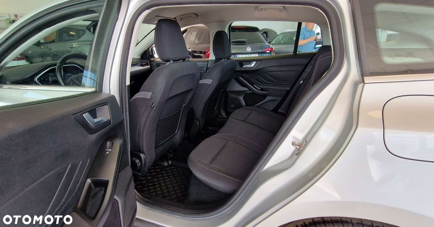 Ford Focus - 14