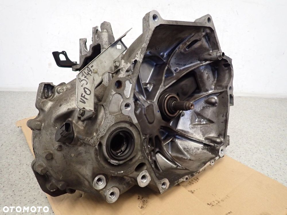 HONDA CIVIC VIII 06- UFO 1.4 BENZ SKRZYNIA BIEGÓW MANUALNA - 2