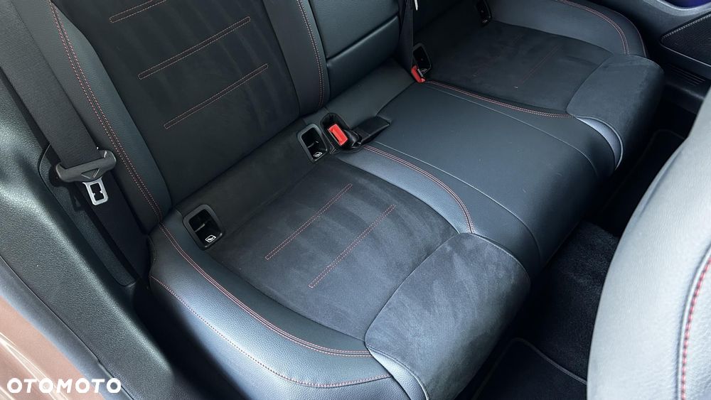 Mercedes-Benz CLA 180 7G-DCT - 28