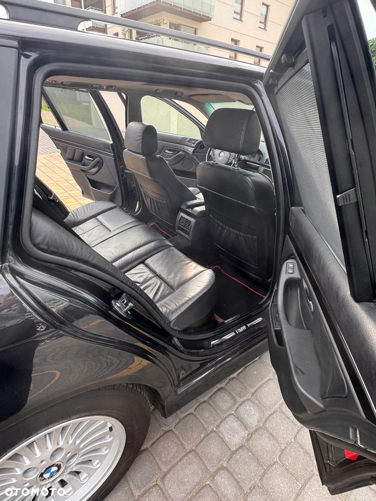 BMW Seria 5 - 22