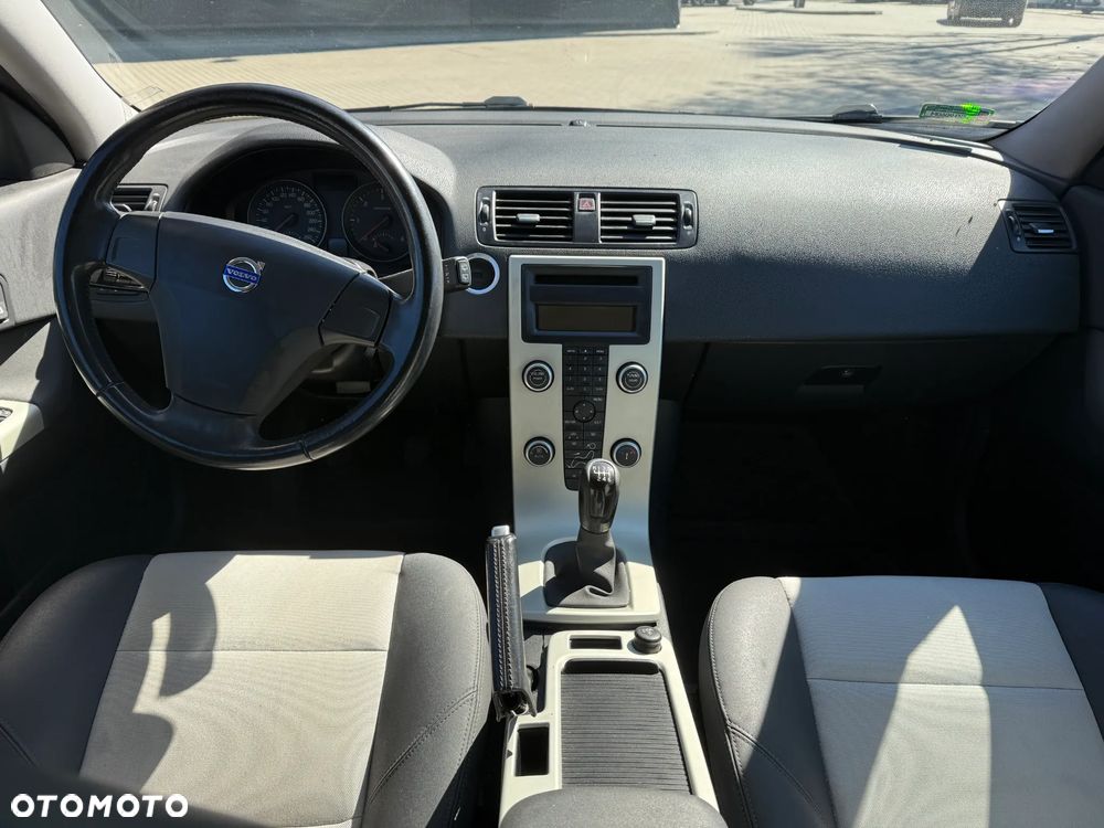 Volvo C30 2.0D Momentum - 7