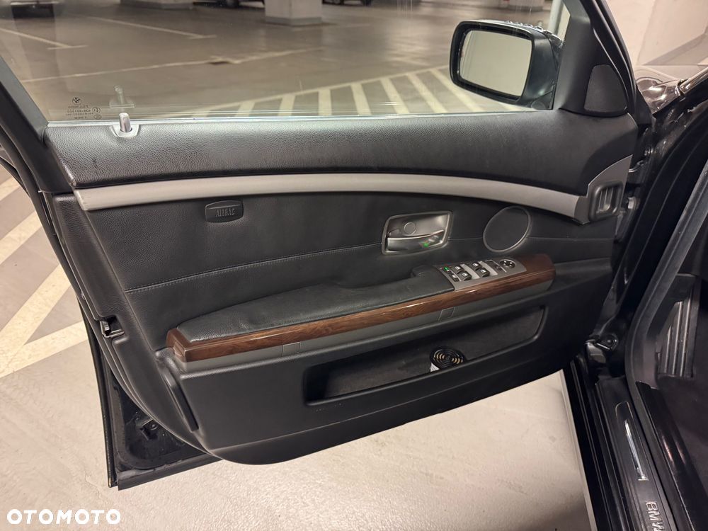 BMW Seria 7 730d - 26