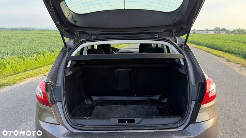 Peugeot 308 1.2 VTi/PureTech Active - 21