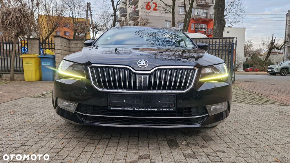 Skoda Superb 1.6 TDI GreenLine - 10