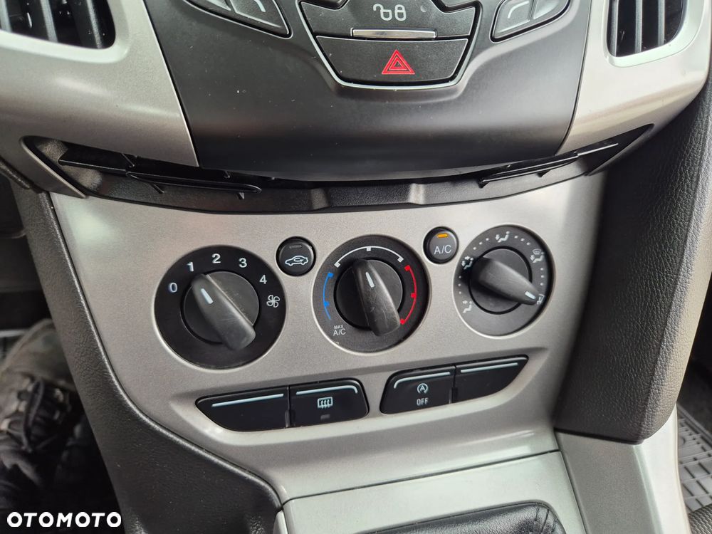 Ford Focus 1.6 TDCi DPF Champions Edition - 18
