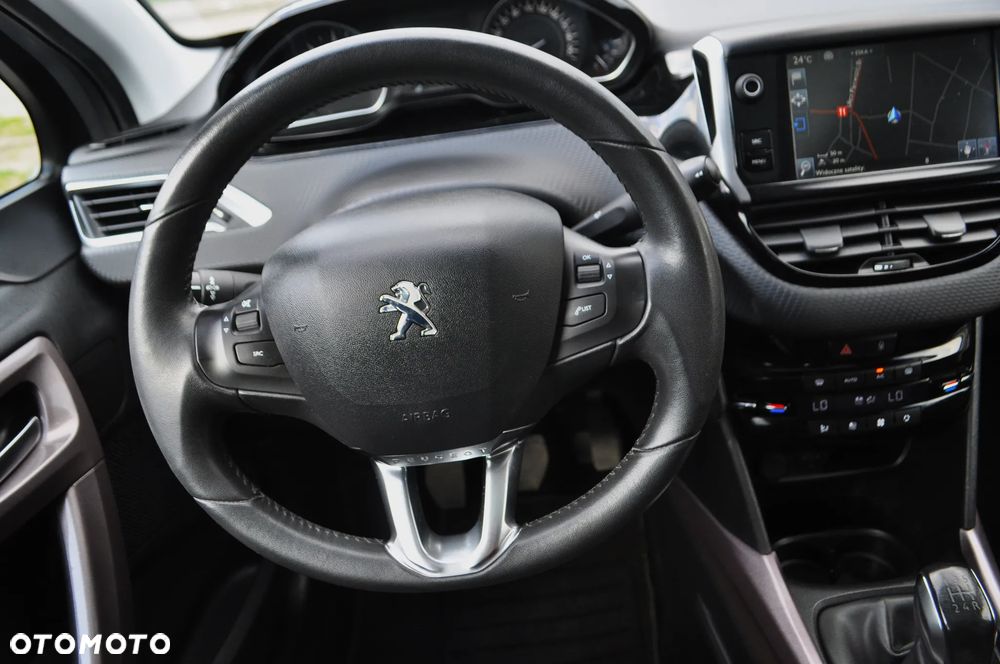 Peugeot 2008 BlueHDi 100 STOP & START Allure - 14